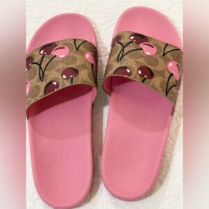 PRELOVED SZ 9 Coach Pink Slip-On Sandal with Cherry Patterned Strap